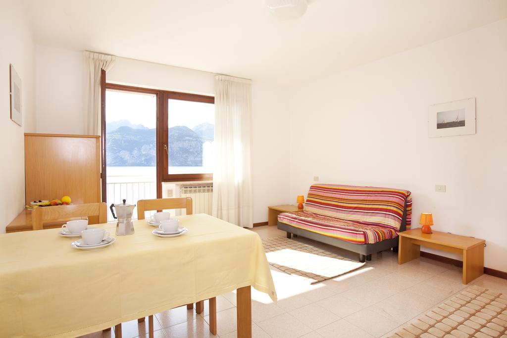 Residence Le Balze Malcesine Room photo